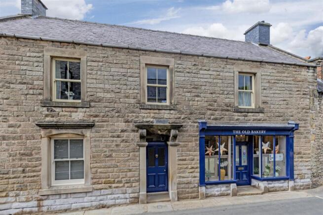 6 bed property, in Church Street, £575,000