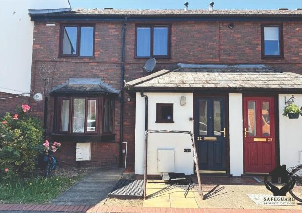 2 bed property, in Boleyn Close, £250,000