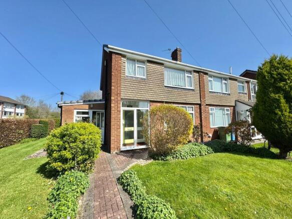 3 bed property, in Midland Road, £350,000