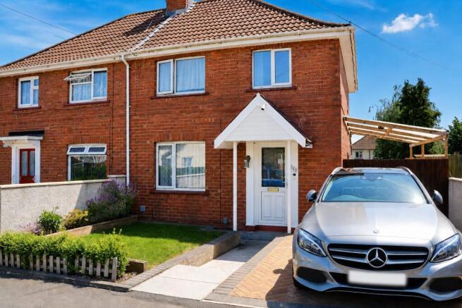 3 bed property, in Throgmorton Road, £335,000