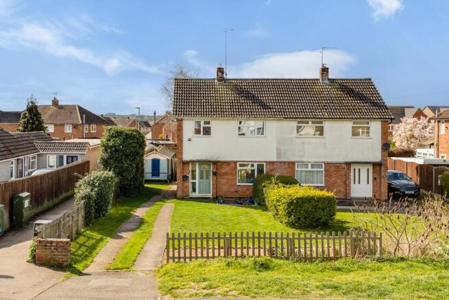 3 bed property, in Polwell Lane, £250,000