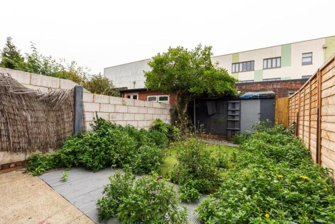 3 bed property, in Macdonald Road, £550,000
