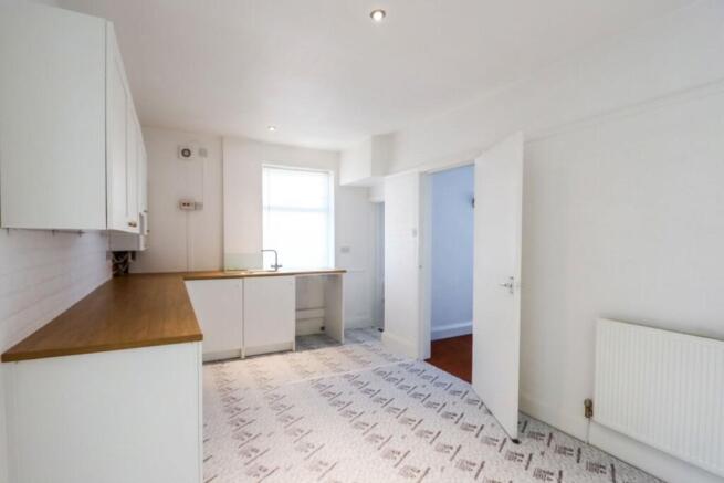 3 bed property, in Brendjean Road, £190,000