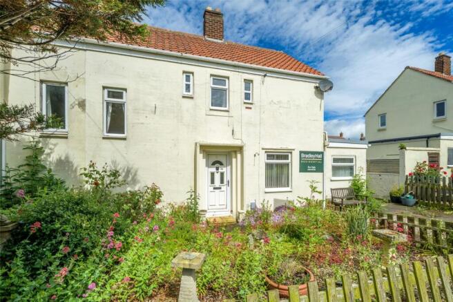 2 bed property, in James Street, £190,000