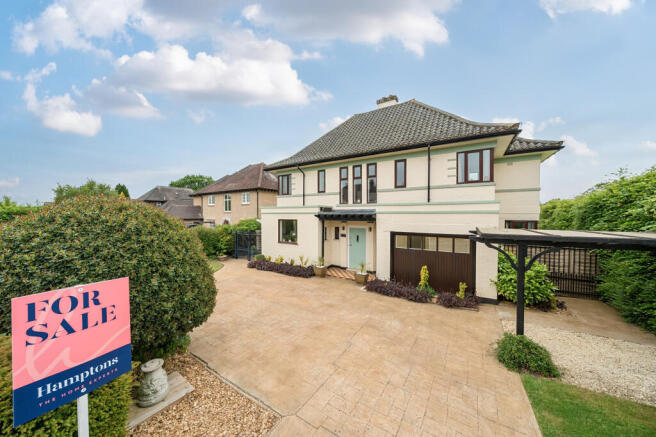 5 bed property, in The Ridgeway, £1,100,000