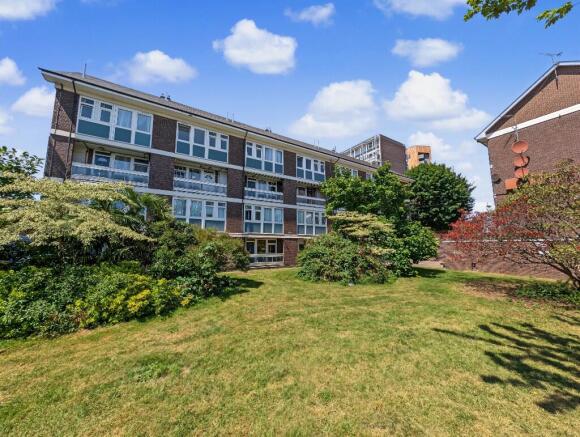 3 bed property, in Barnabas Road, £450,000