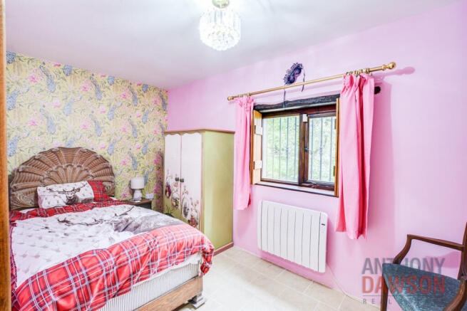 7 bed property, in Burnley Road, £800,000