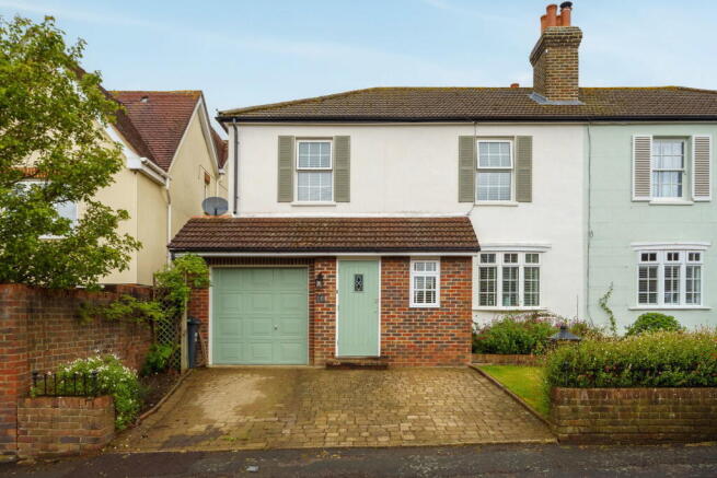 3 bed property, in Smith Road, £750,000