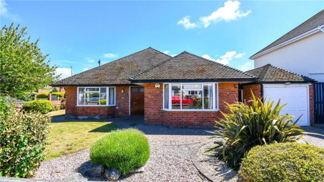 3 bed property, in Newlyn Road, £500,000