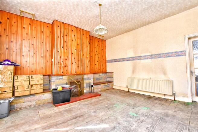 3 bed property, in Market Street, £140,000