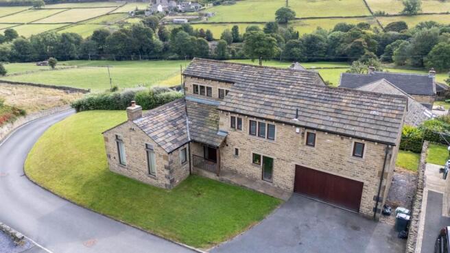 4 bed property, in Mission View, £785,000