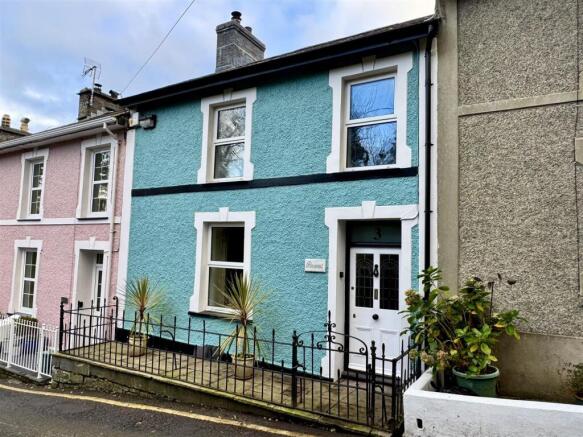 3 bed property, in Water Street, £275,000