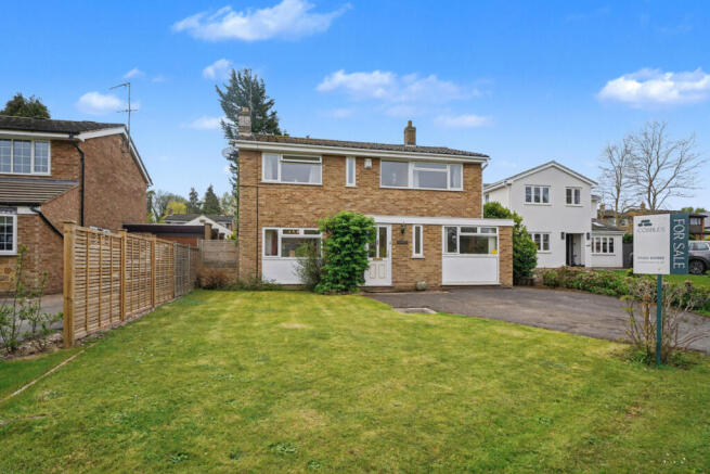 4 bed property, in Howard Lane, £610,000