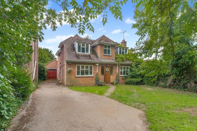 3 bed property, in Broad Gap, £585,000