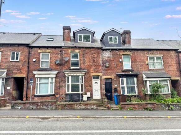 4 bed property, in Ecclesall Road, £220,000