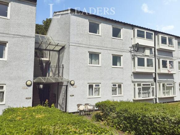 3 bed property, in Parsons Close, £170,000