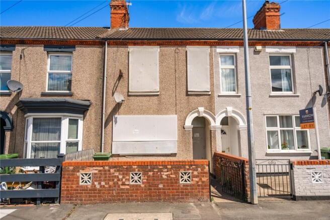 3 bed property, in Elsenham Road, £55,000