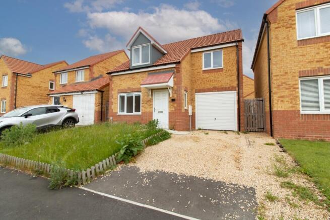 3 bed property, in Bates Avenue, £185,000