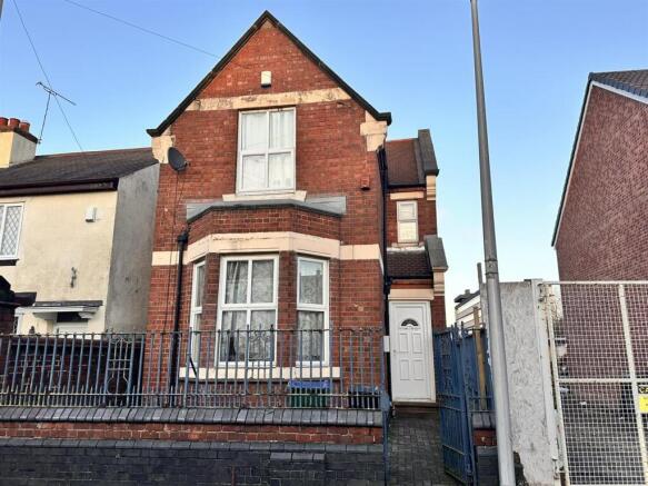 2 bed property, in Earl Street, £265,000