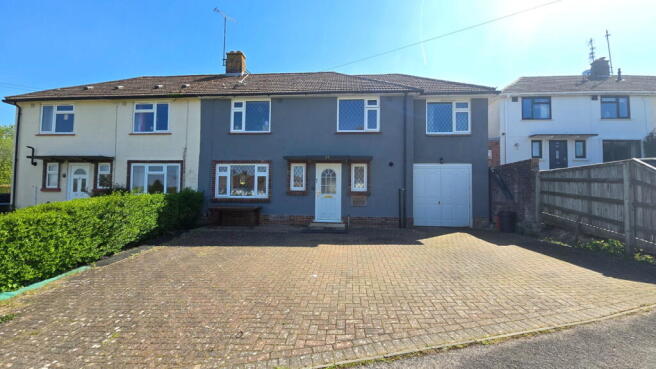 5 bed property, in Elizabeth Avenue, £475,000