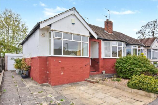2 bed property, in Vesper Gardens, £235,000