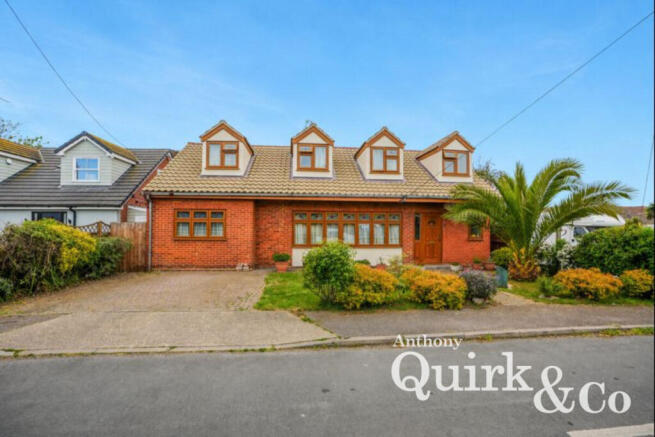 5 bed property, in Van Diemens Pass, £450,000