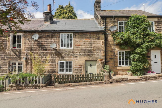 1 bed property, in Cross Cottages, £240,000