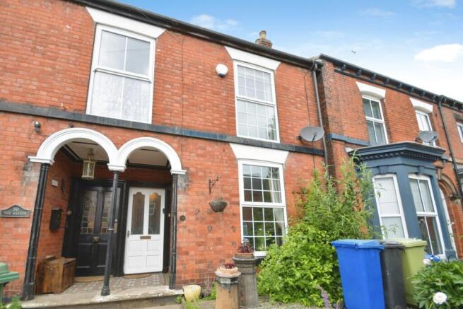 3 bed property, in Cobden Road, £240,000