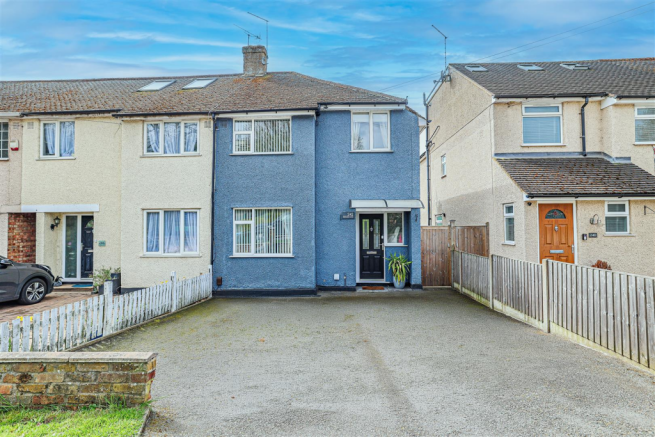 3 bed property, in Belswains Lane, £435,000