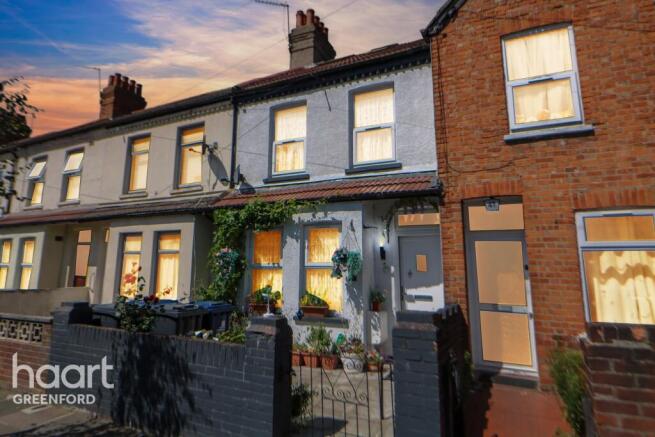 6 bed property, in Victoria Road, £700,000