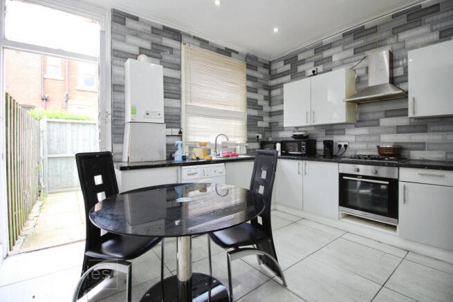 4 bed property, in Nowell Place, £135,000