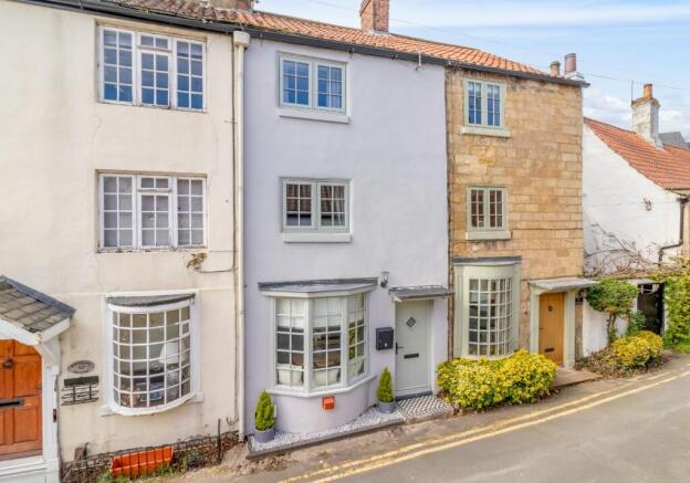 3 bed property, in Church Lane, £315,000