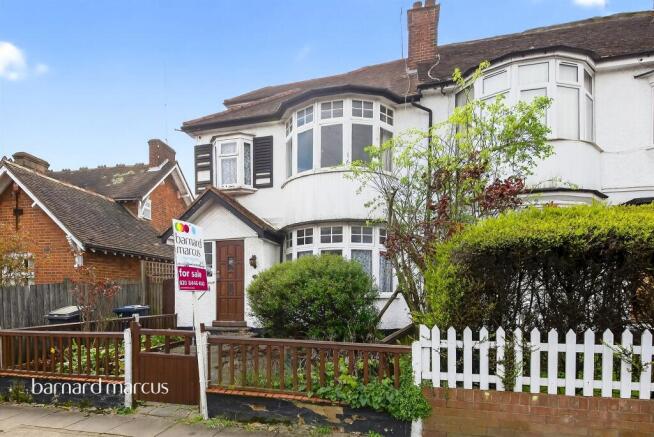 4 bed property, in Finchley Park, £700,000