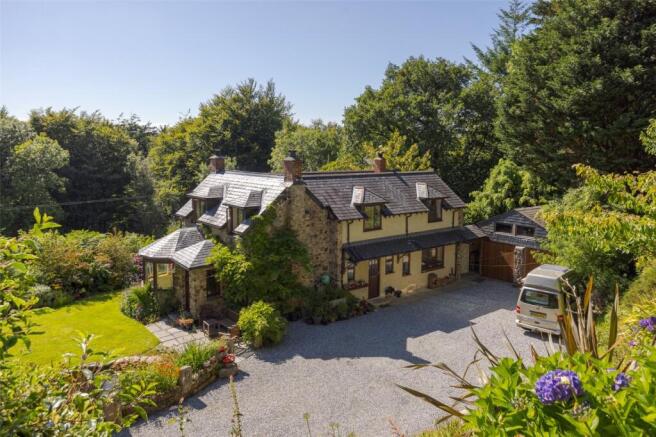 4 bed property, in 4.5 Acres - Shaugh Prior, £995,000