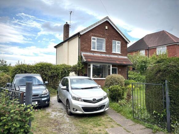 3 bed property, in 32 Main Street, £230,000