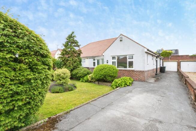 3 bed property, in St. Thomas Road, £285,000