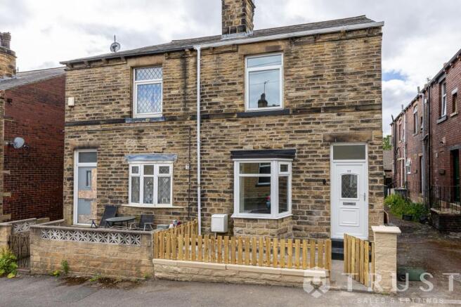 2 bed property, in Pearl Street, £109,950