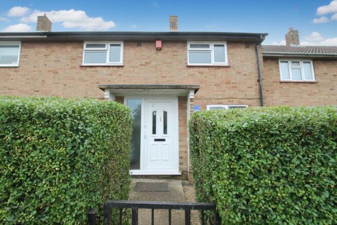3 bed property, in High Dells, £350,000