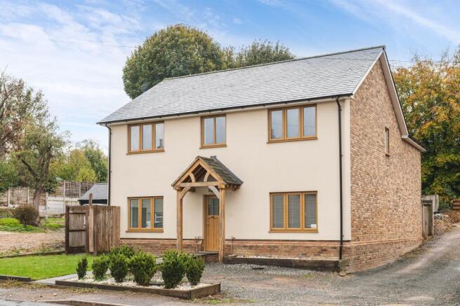 4 bed property, in Bentley Street, £650,000