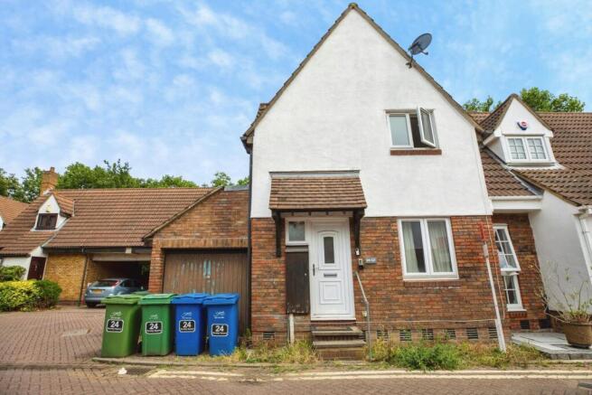 3 bed property, in 24 Reveley Square, £650,000