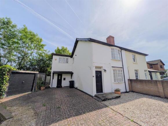 3 bed property, in Bullingham Lane, £190,000