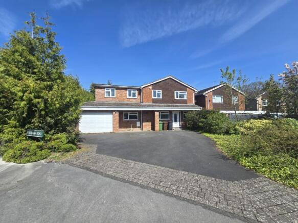 5 bed property, in 7 Woodshires Road, £550,000