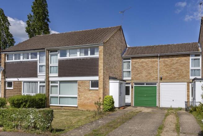 4 bed property, in Marsden Green, £525,000