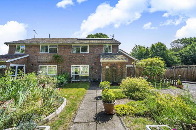 4 bed property, in St Martin's Close, £615,000