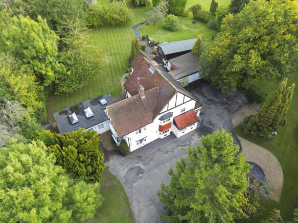 5 bed property, in Lycrome Road, £1,700,000