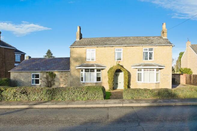 4 bed property, in Downham Road, £485,000