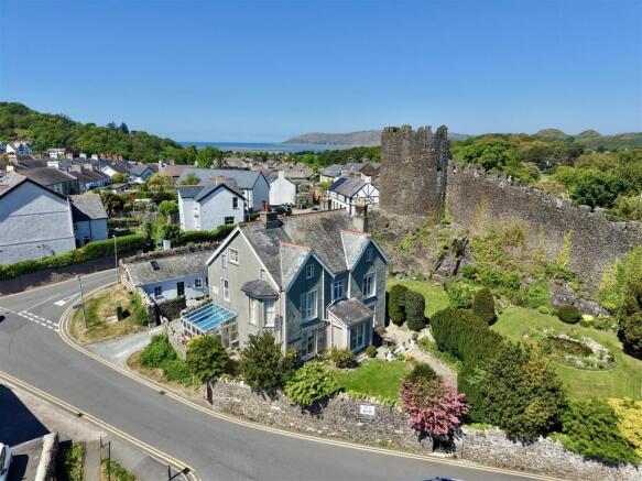 10 bed property, in Sychnant Pass Road, £899,950