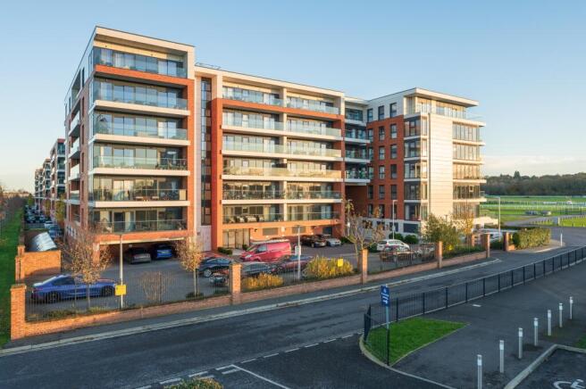 1 bed property, in Kingman Way, £195,000