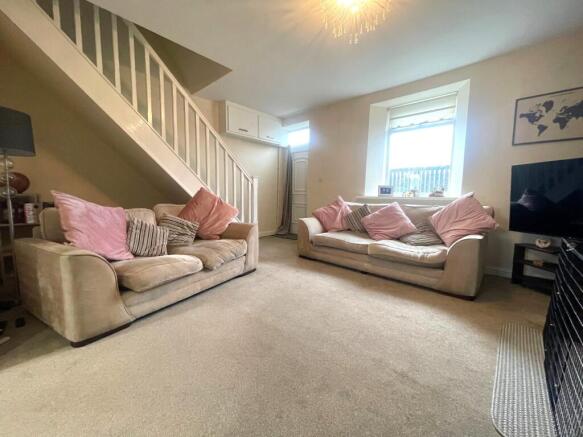 2 bed property, in William Street, £117,500