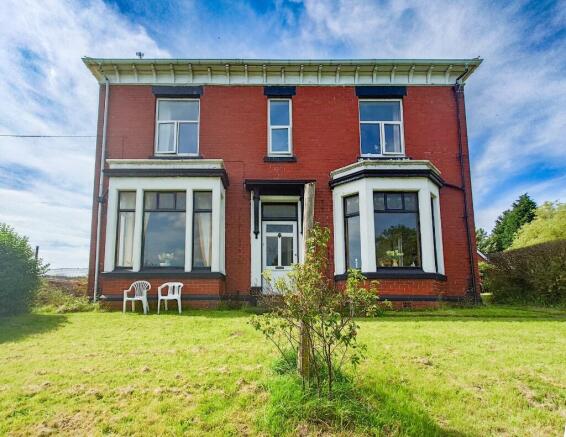 5 bed property, in Fernholme, £650,000